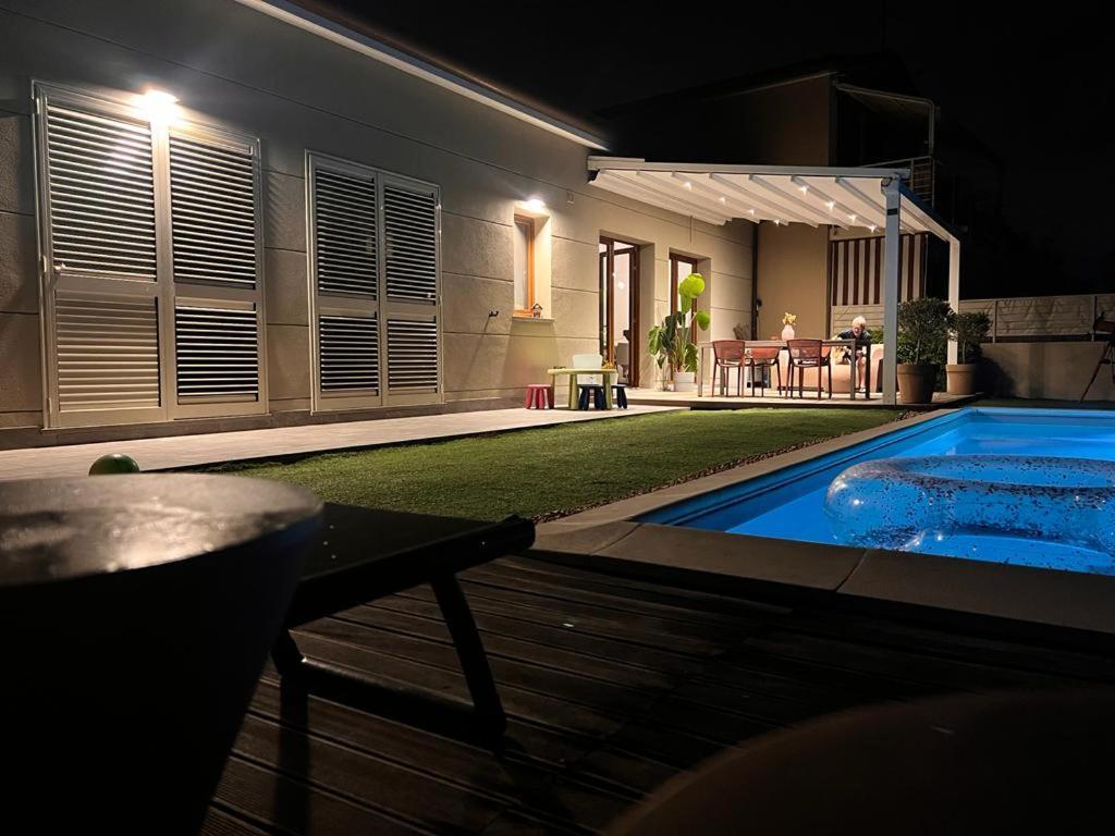 Villa Theoma 카스텔누보디마르가 외부 사진